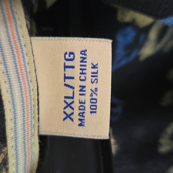 Tommy Bahama Tropical Short Sleeve Shirt - Picture 5 of 10